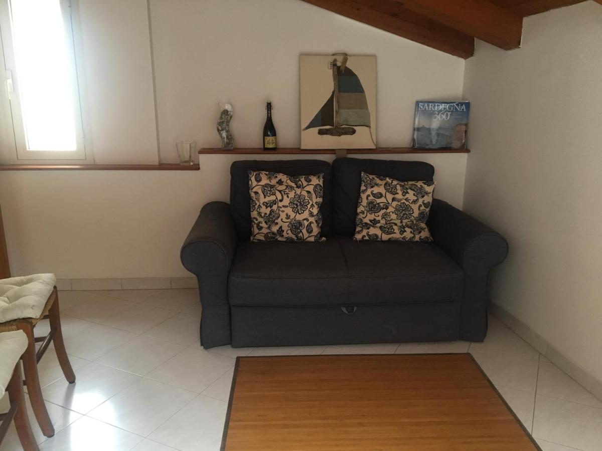דירות Deliziosa Mansarda Nel Quartiere Marina - Cagliari Q8577 מראה חיצוני תמונה