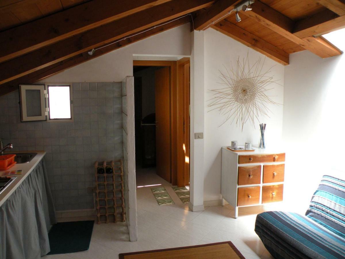דירות Deliziosa Mansarda Nel Quartiere Marina - Cagliari Q8577 מראה חיצוני תמונה