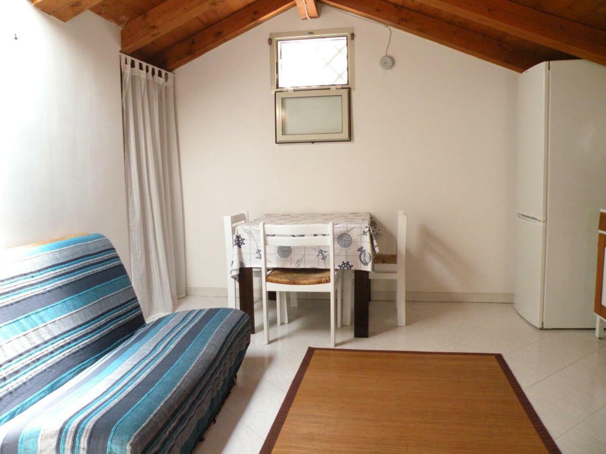 דירות Deliziosa Mansarda Nel Quartiere Marina - Cagliari Q8577 מראה חיצוני תמונה
